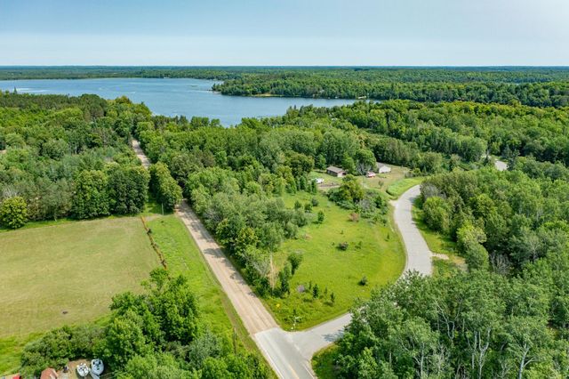 27908 Sunset Point Rd, Cohasset, MN 55721