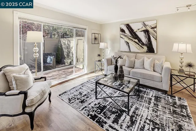 2424 Tice Creek Dr #2, Walnut Creek, CA 94595