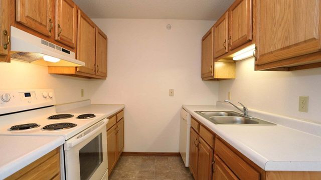 525 4th St SW #4850d1a6e, Forest Lake, MN 55025