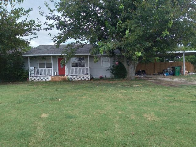 8963 Cartwright Dr, Cresson, TX 76035