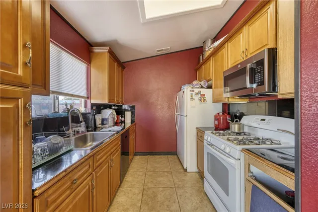 2304 Triumph Hills Dr, North Las Vegas, NV 89032