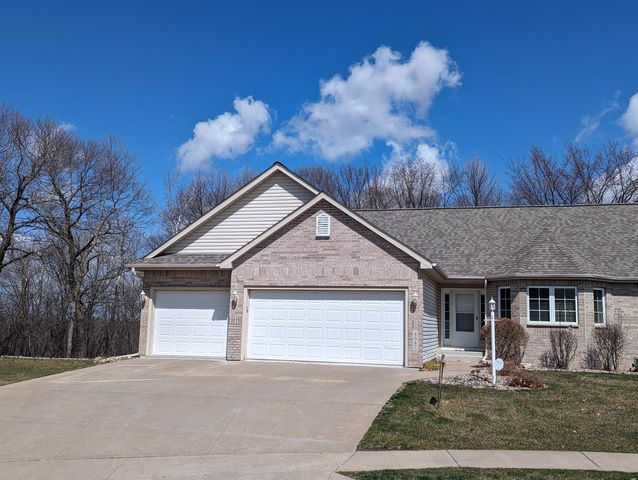 4647 Nordic Dr, Red Wing, MN 55066