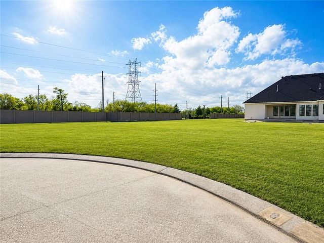 Lot 8 Heron Dr, Westwego, LA 70094
