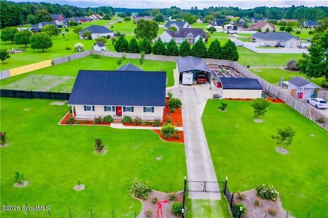 3007 Sun Creek Ln, Blackshear, GA 31516