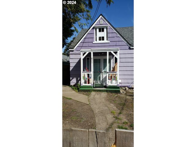 821-831 S  Columbia St S, Seaside, OR 97138