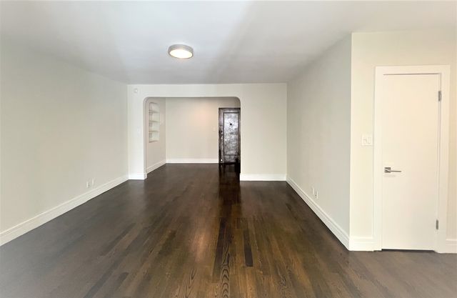780 Greenwich St #1R, New York, NY 10014