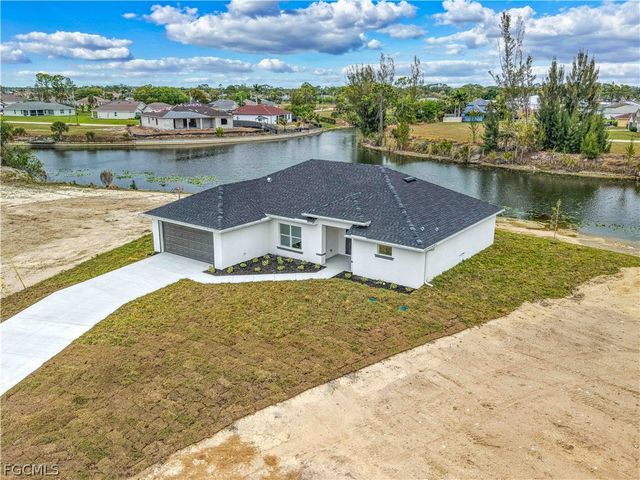 2043 NE 42nd St, Cape Coral, FL 33909