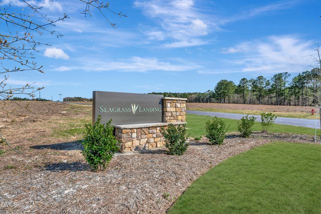 35 Windward Pl, Lillington, NC 27546
