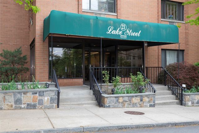 21 Lake Street #2J, White Plains, NY 10603