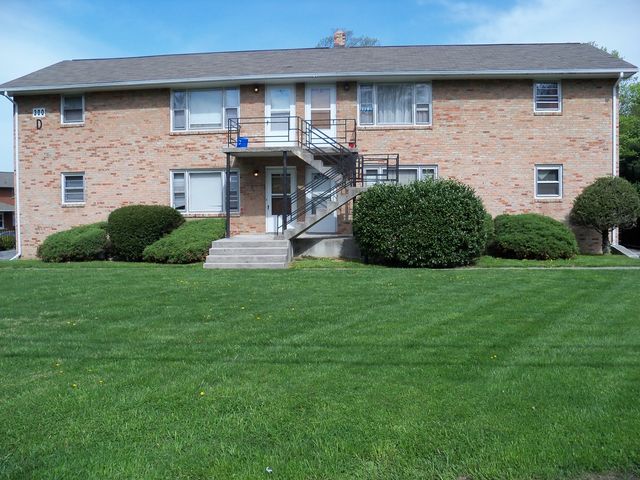 309 Apartment Heights Dr #f8f32830f, Blacksburg, VA 24060