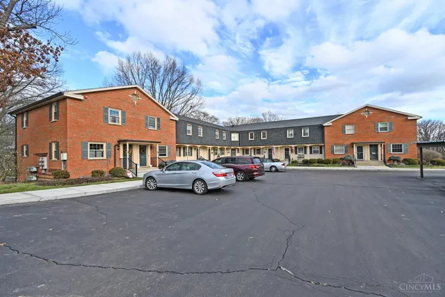 7 Creekwood Sq #7, Cincinnati, OH 45246