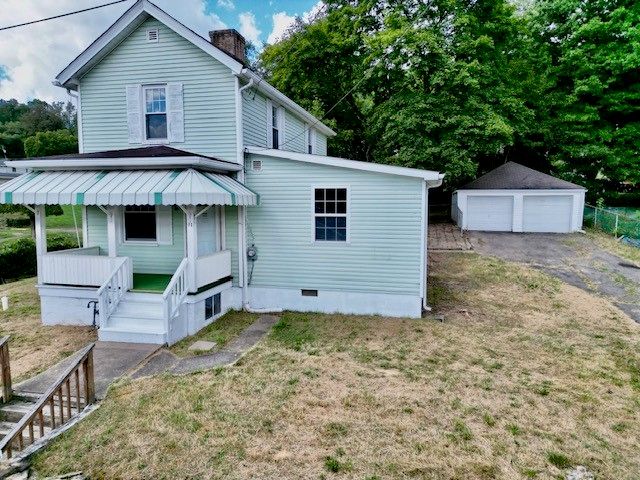 91 Blanche Rd E, Fredericktown, PA 15333