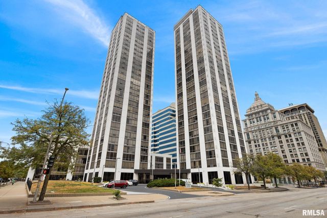 123 SW Jefferson Ave #E25A, Peoria, IL 61602