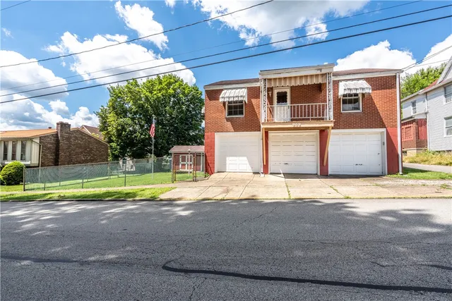 909 Horner St, Brackenridge, PA 15014