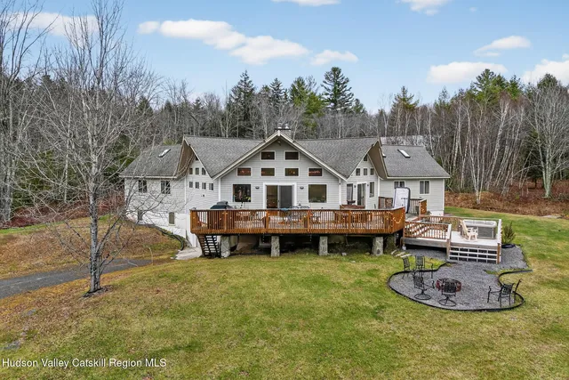 100 Wilderness Dr Exd, East Jewett, NY 12424
