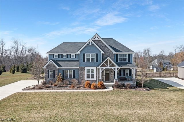 6478 Woods Edge Dr, Westfield Center, OH 44251