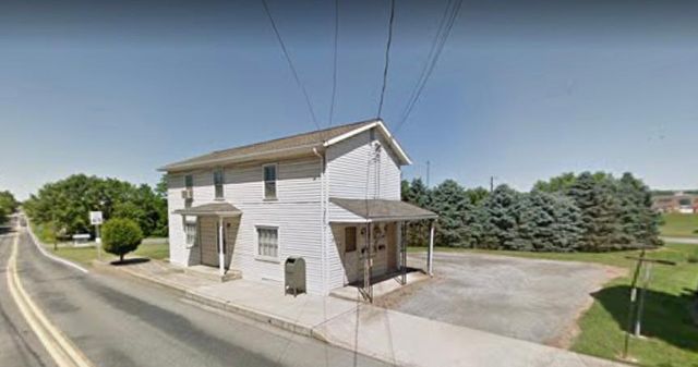 87 W  Main St   #2, Newville, PA 17241