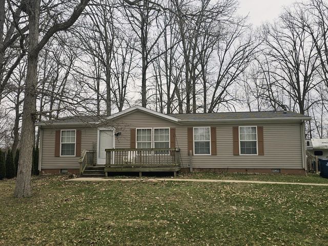 493 Richard St, Quincy, MI 49082