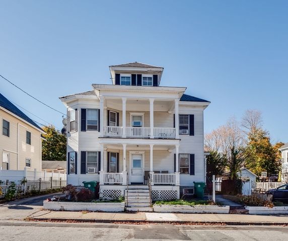 243 Foster St, Lowell, MA 01851