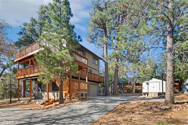 1772 Columbine Dr, Big Bear City, CA 92314
