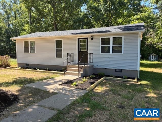 420 Rolling Path Rd, Louisa, VA 23093