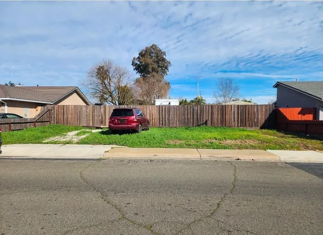 2605 Glasgow Dr, Ceres, CA 95307