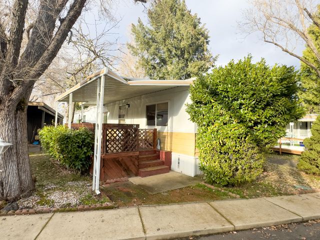 1055 N  5th St #34, Jacksonville, OR 97530