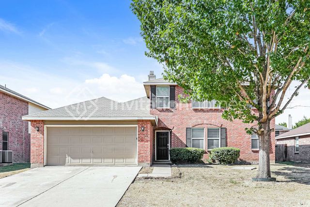 2028 Cap Rock Ln, Grand Prairie, TX 75052
