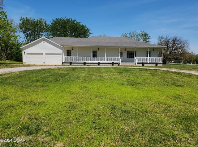 305 E  Maple St, Liberal, MO 64762