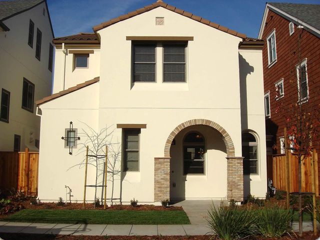 944 Valencia Ave, Mountain View, CA 94040