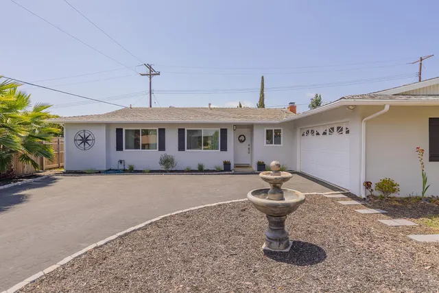 75 Maxine Ave, Oak View, CA 93022