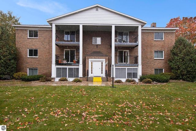 530 Georgetown Dr #46, Traverse City, MI 49684