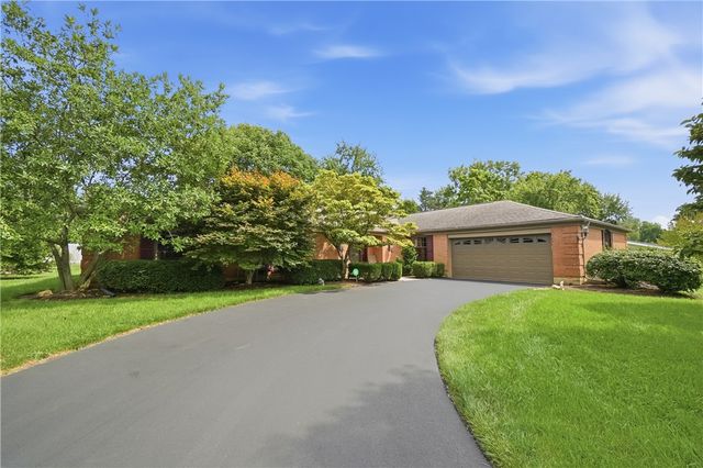 5624 Mark Dale Dr, Dayton, OH 45459