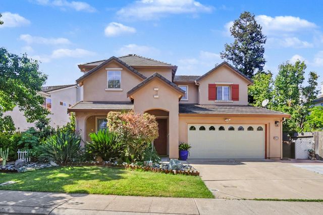 9620 Fire Station Ct, Elk Grove, CA 95757