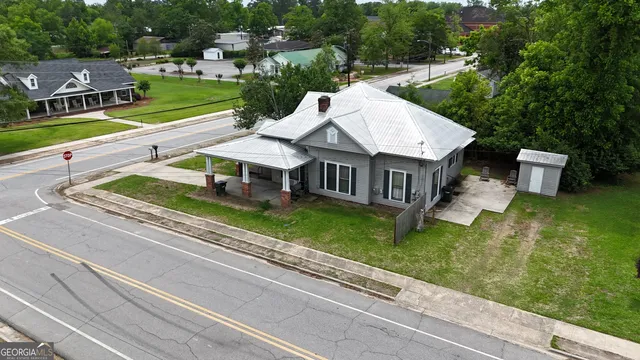 212 N  Caswell St, Glennville, GA 30427