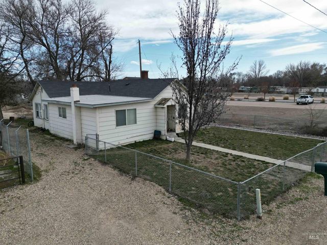 309 S  Main St, Homedale, ID 83628