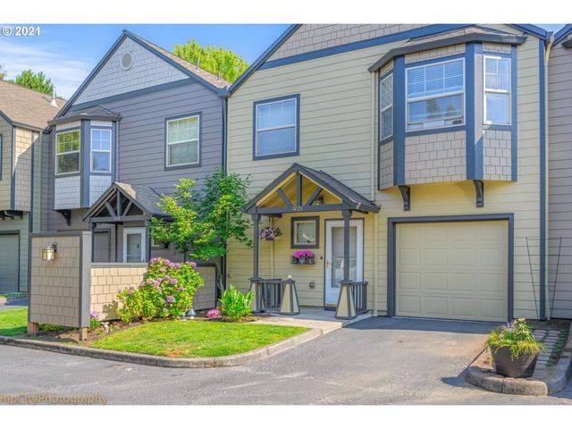 1426 SW Edgefield Meadows Ct, Troutdale, OR 97060