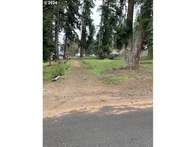S  71st St, Springfield, OR 97478