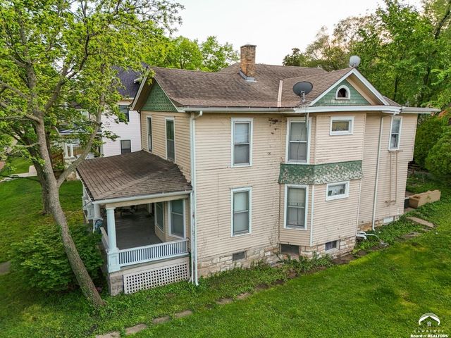 1109 Tennessee St, Lawrence, KS 66044