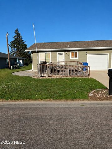 410 8th St NW, Watertown, SD 57201