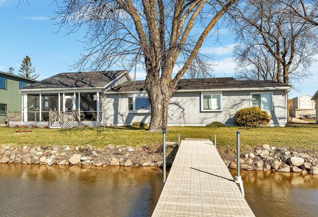 1311 N  Shore Dr, Waverly, MN 55390