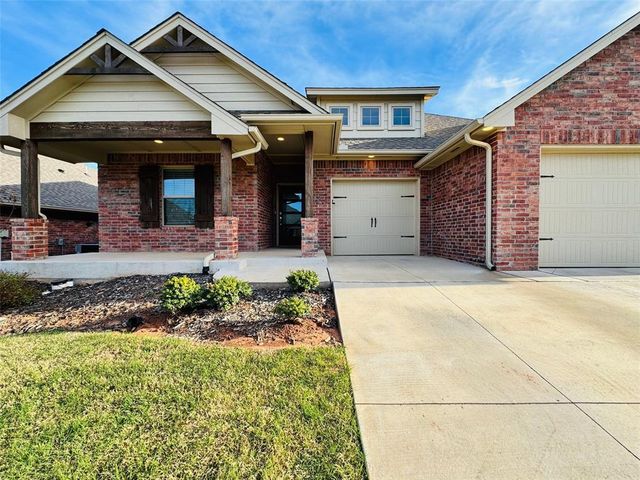 532 Texoma Dr, Edmond, OK 73025