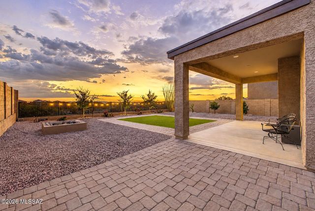 17428 S  Nicholas Falls Dr, Pima County, AZ 85641