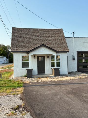 646 E  South St, Marionville, MO 65705