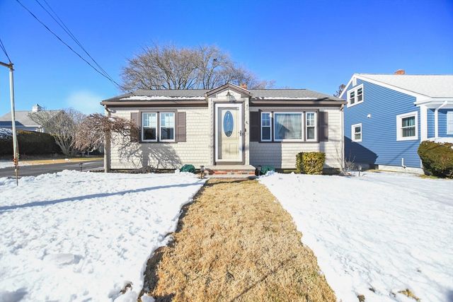 45 Ricketson St, New Bedford, MA 02744