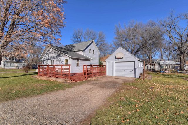 802 N  5th St, Estherville, IA 51334