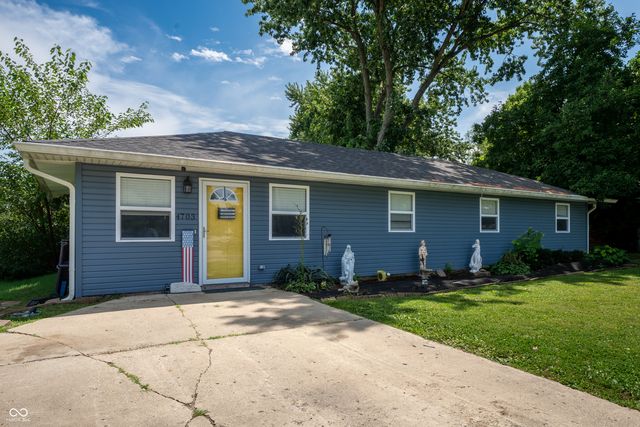 4703 W  Compton Dr, Edinburgh, IN 46124