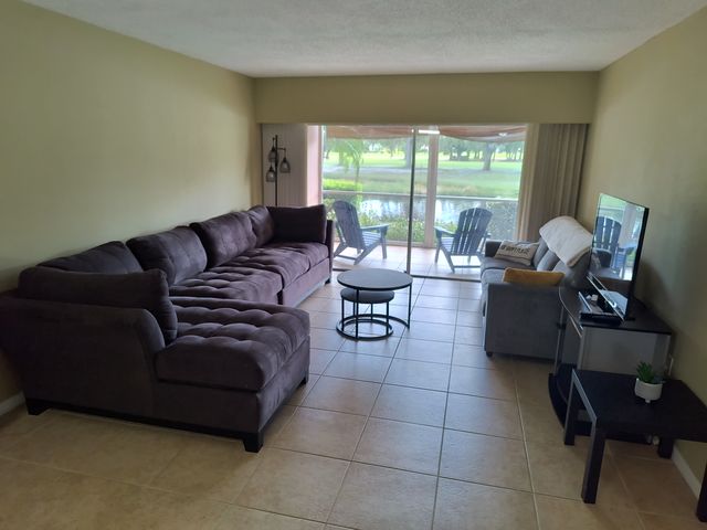 7351 W  Country Club Dr   N #103, Sarasota, FL 34243