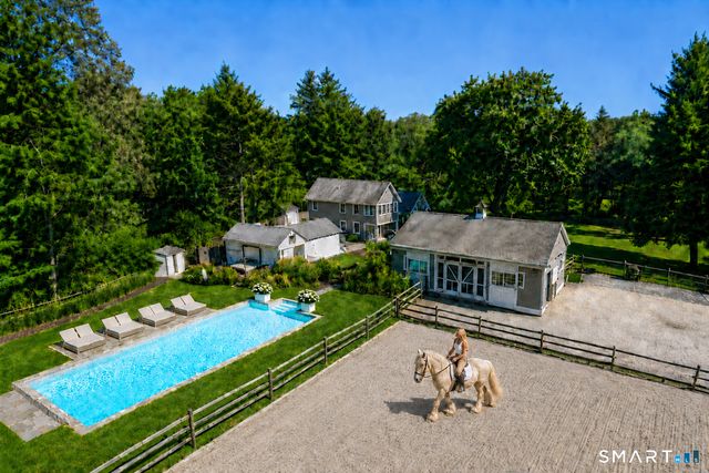 160 Cedar Road, Fairfield, CT 06824