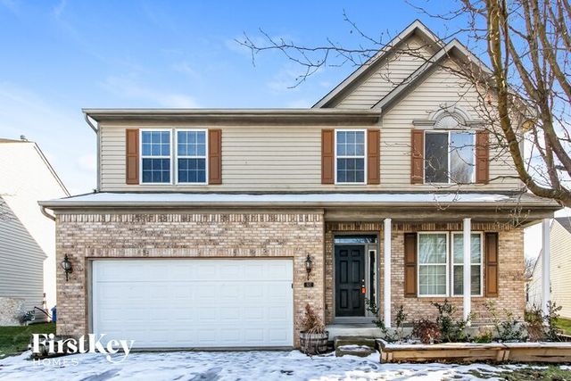 527 Hollow Pear Dr, Indianapolis, IN 46217